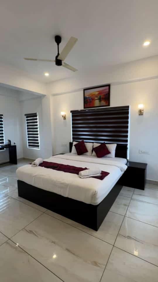 Himasailam Pool Resort Vagamon Ngoại thất bức ảnh