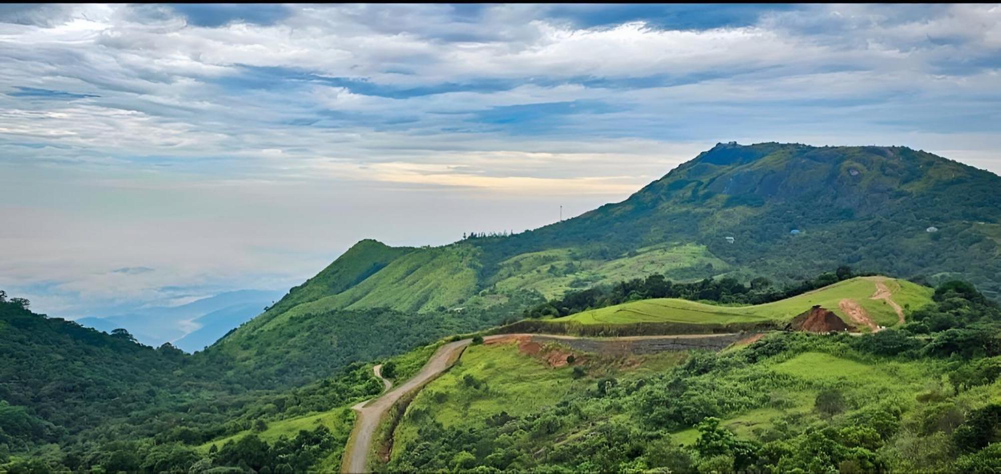 Himasailam Pool Resort Vagamon Ngoại thất bức ảnh